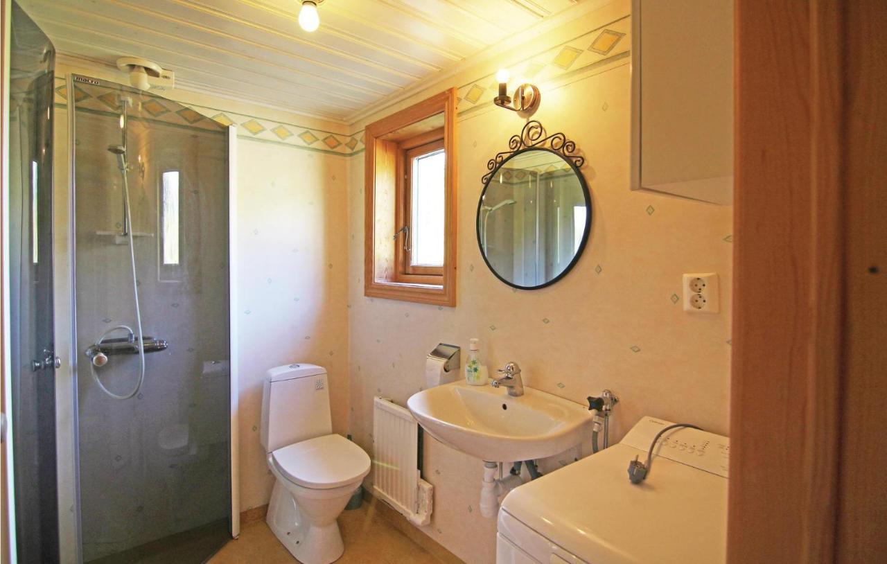 4 Bedroom Lovely Home In Asensbruk Anolfsbyn Luaran gambar